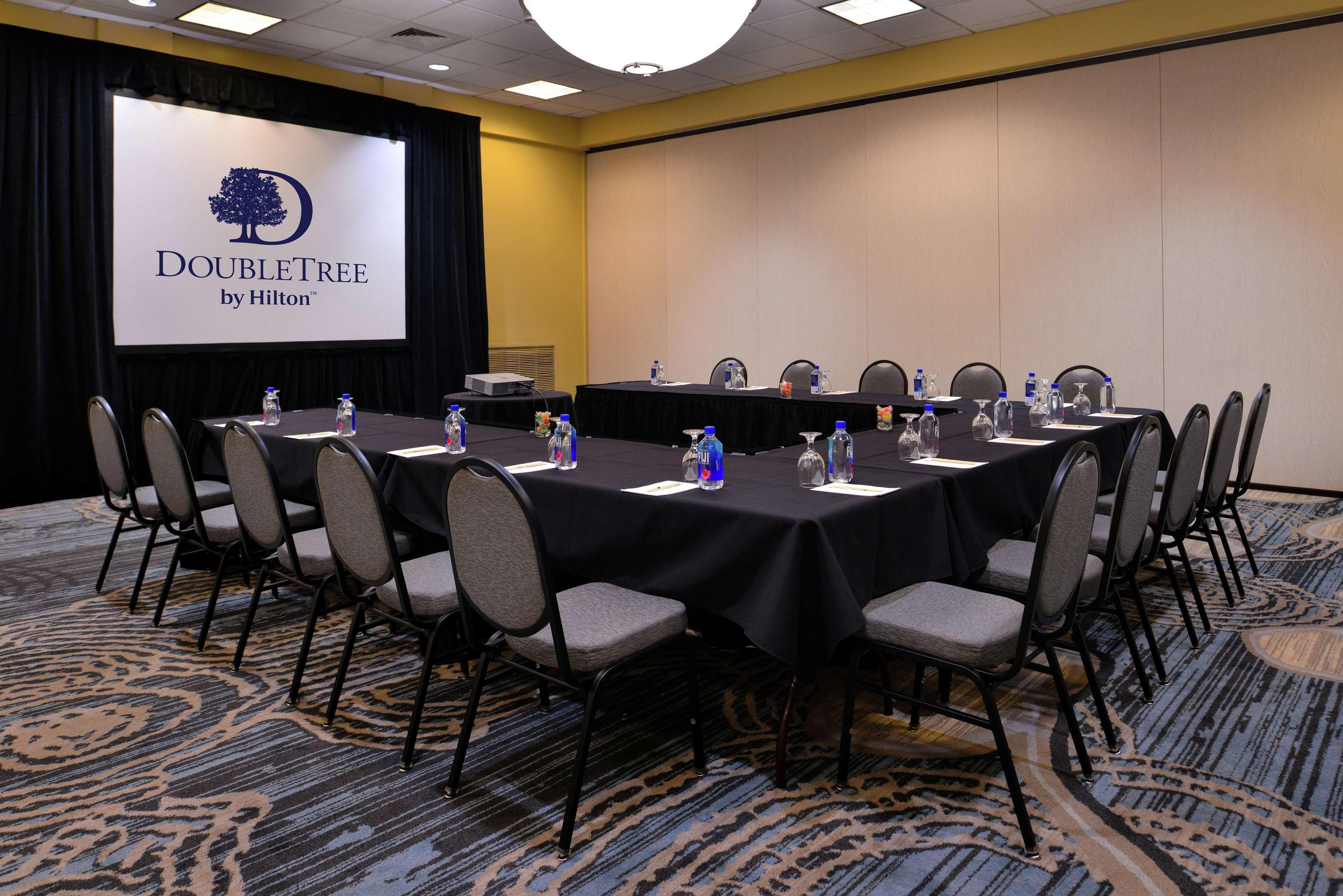 Doubletree By Hilton Hotel Tampa Airport-Westshore Exteriör bild