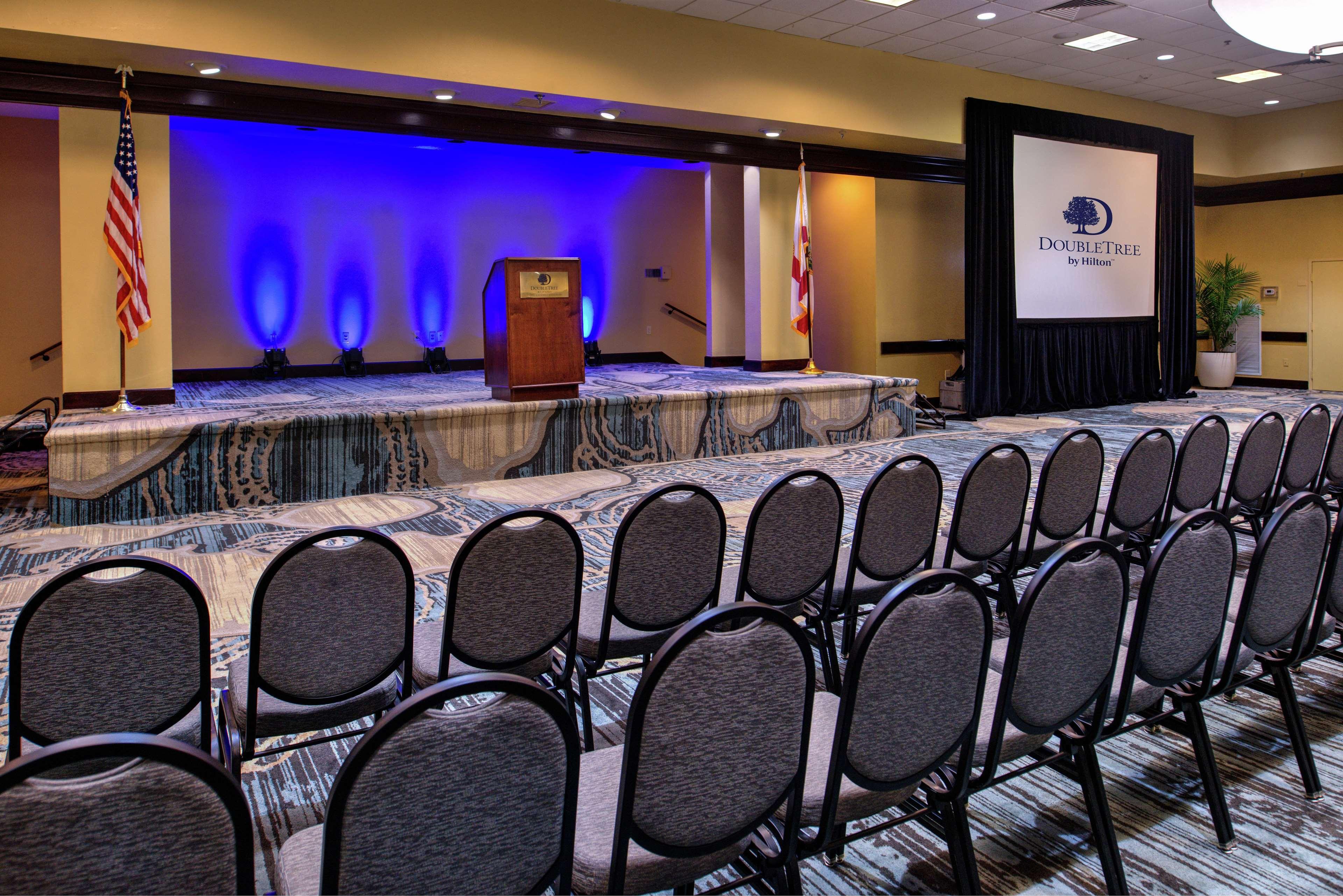 Doubletree By Hilton Hotel Tampa Airport-Westshore Exteriör bild
