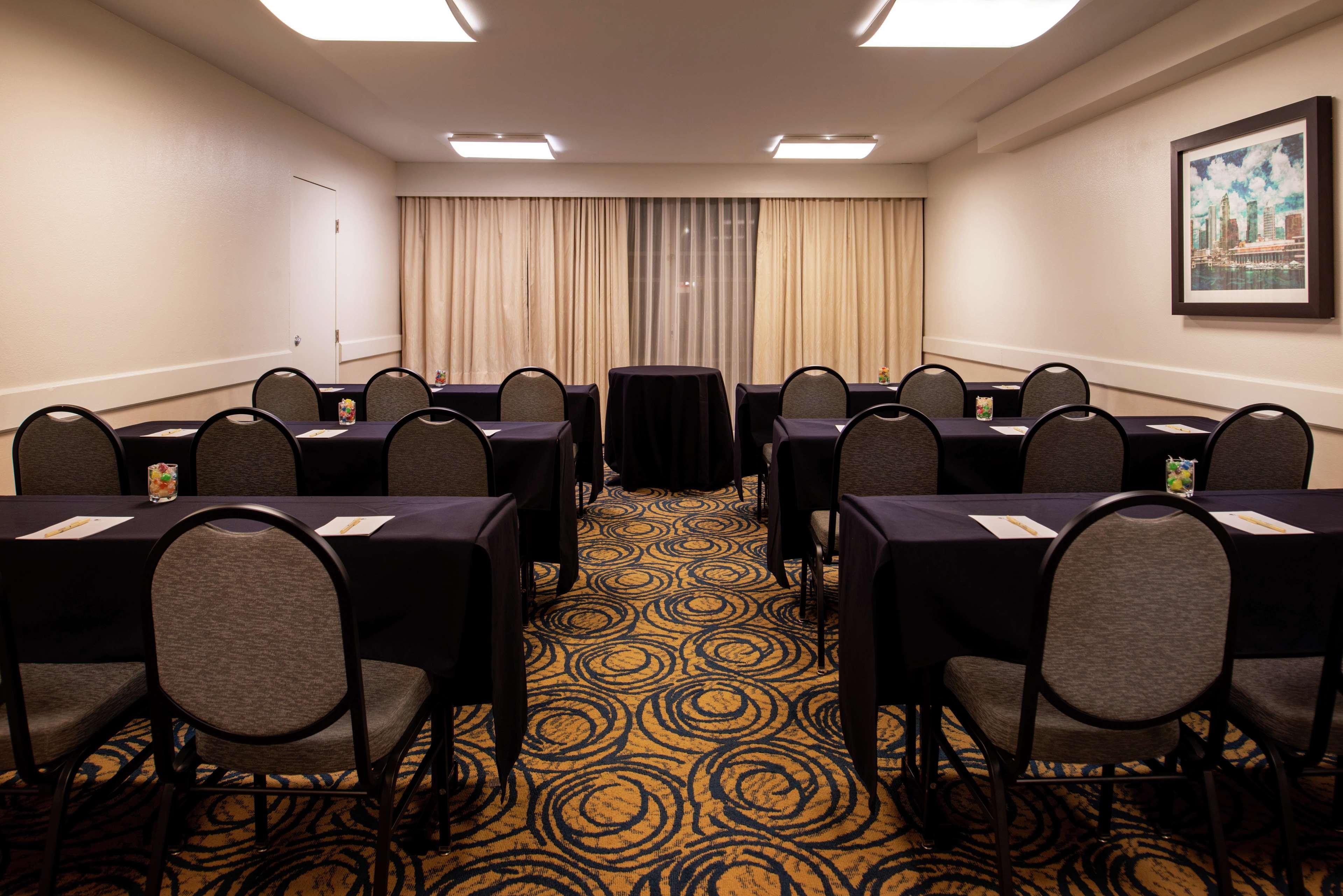 Doubletree By Hilton Hotel Tampa Airport-Westshore Exteriör bild