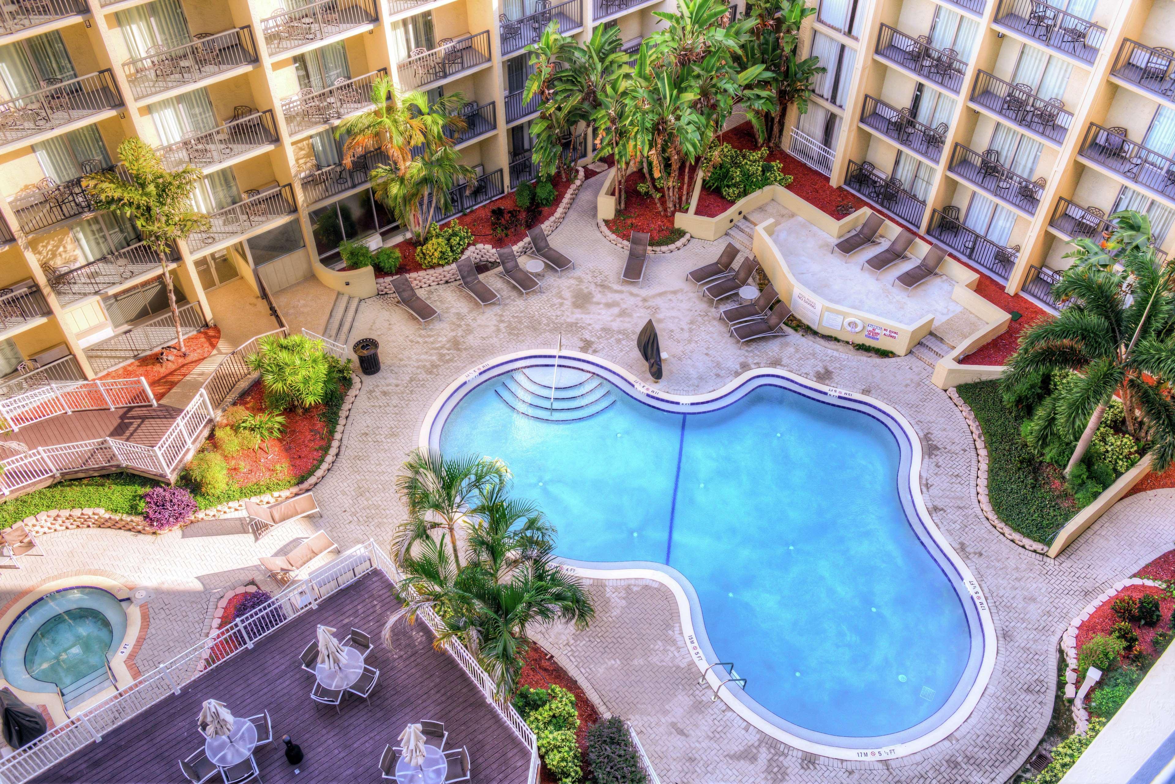 Doubletree By Hilton Hotel Tampa Airport-Westshore Exteriör bild