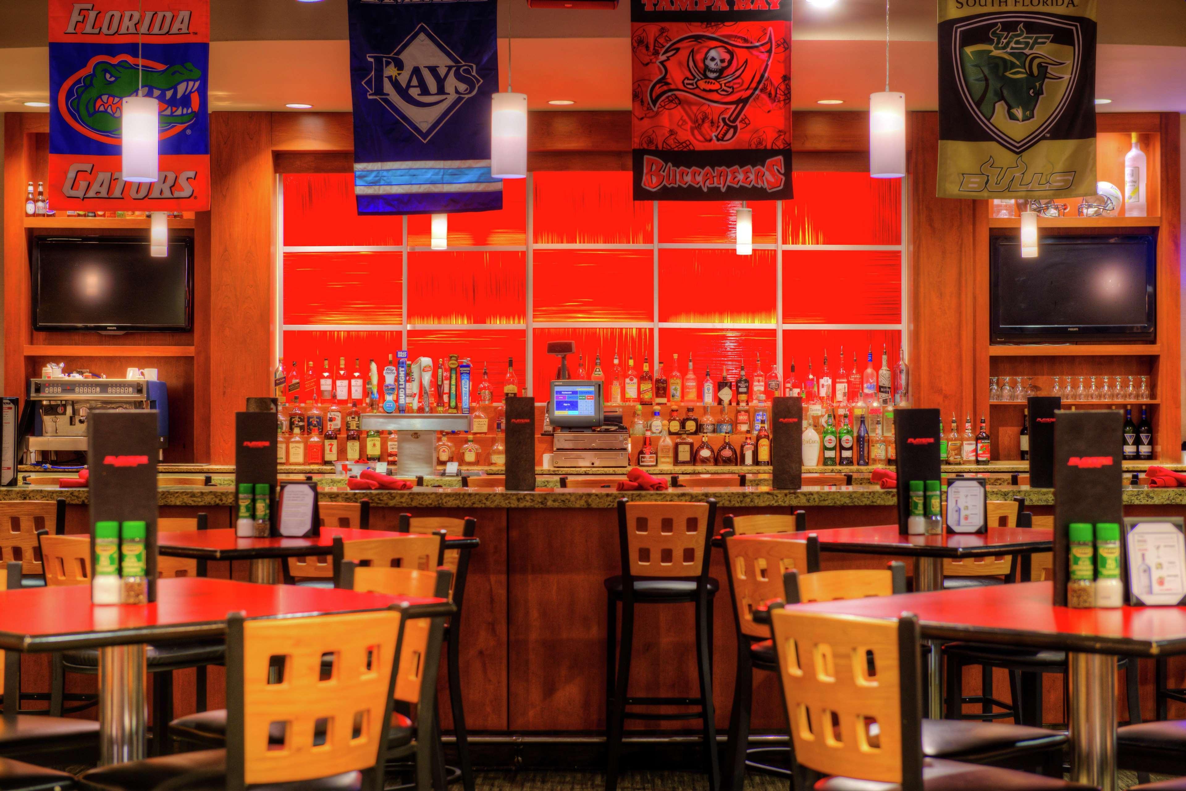 Doubletree By Hilton Hotel Tampa Airport-Westshore Exteriör bild