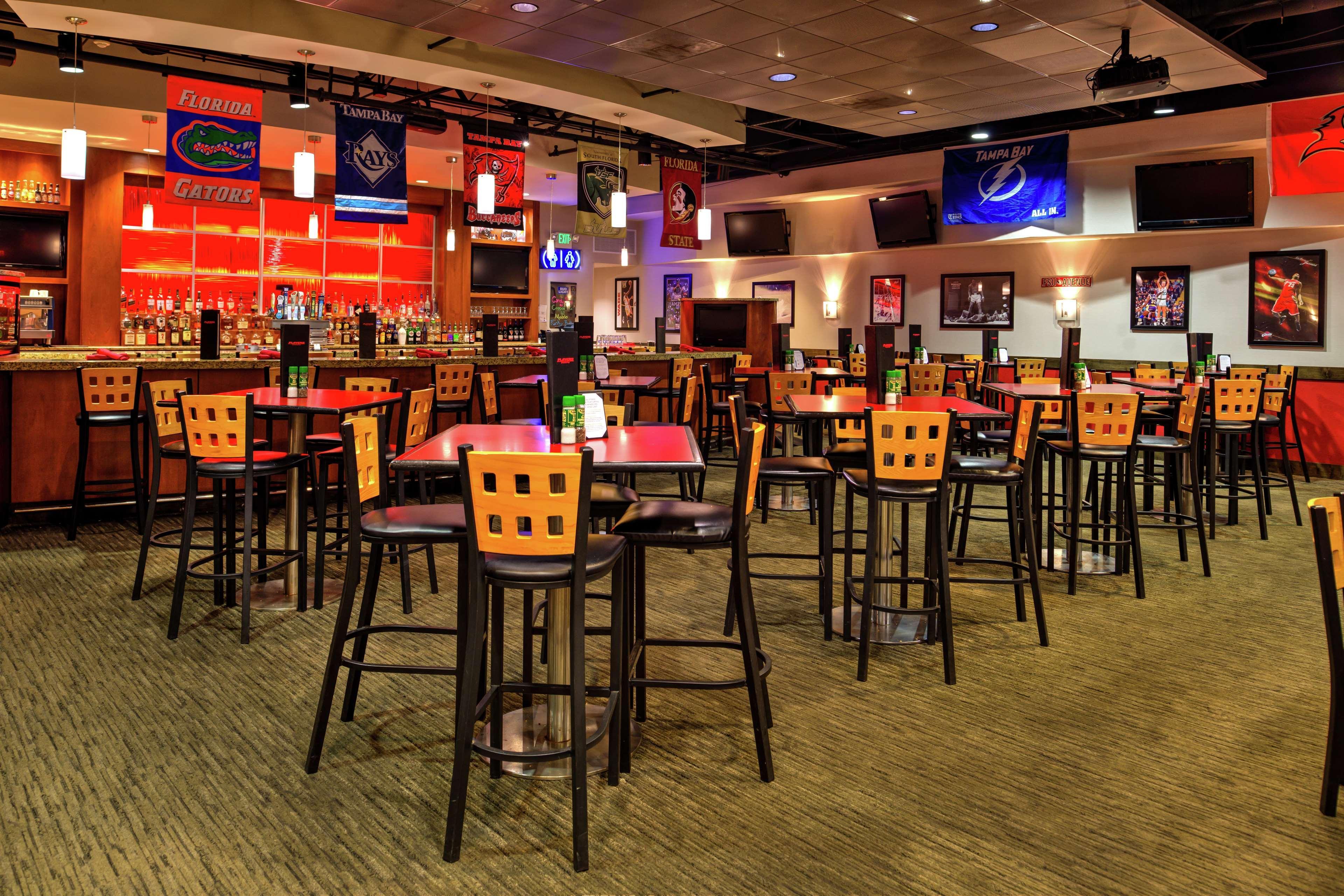 Doubletree By Hilton Hotel Tampa Airport-Westshore Exteriör bild